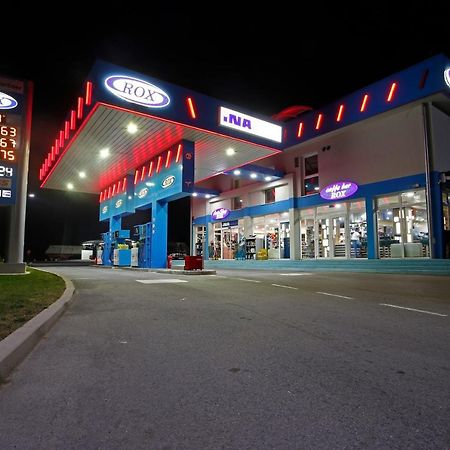 Rox Motel Modrica Exterior foto